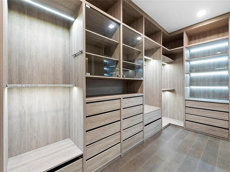 1400 Bayview Dr — Photo 33