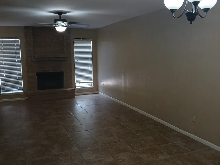 5101 Middlecoff Rd — Photo 25