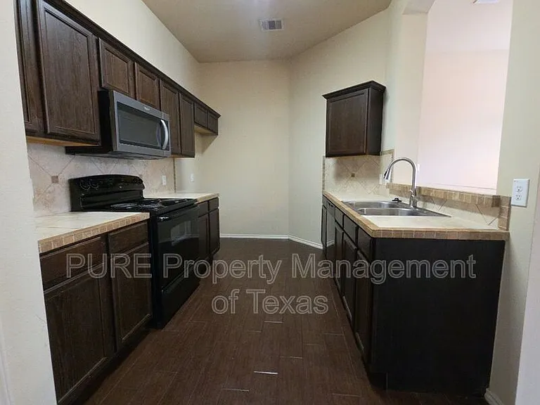 1500 Muirfield Bend Dr #B — Photo 13