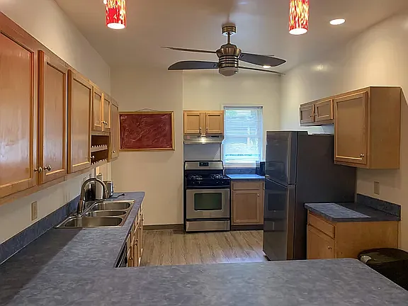 23 Seminary Ave — Photo 12