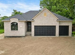 933 N Wixom Rd, Wixom, MI 48393