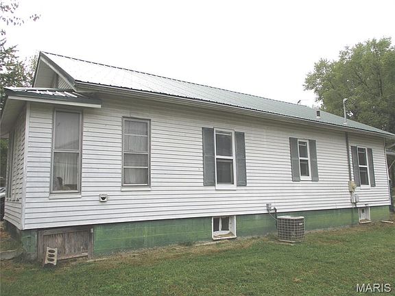 5th image of 522 E Main St