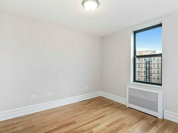5th image of 132-40 Sanford Ave #5K