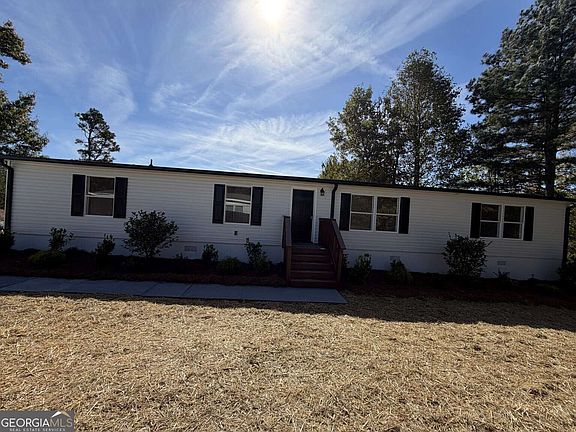 3rd image of 3258 Baker Rd