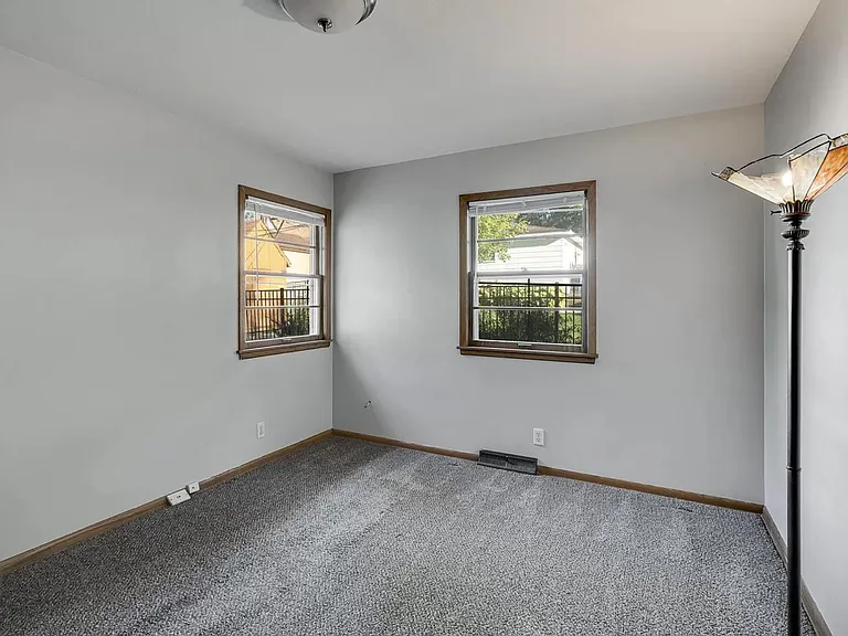 5346 Xerxes Ave S — Photo 4