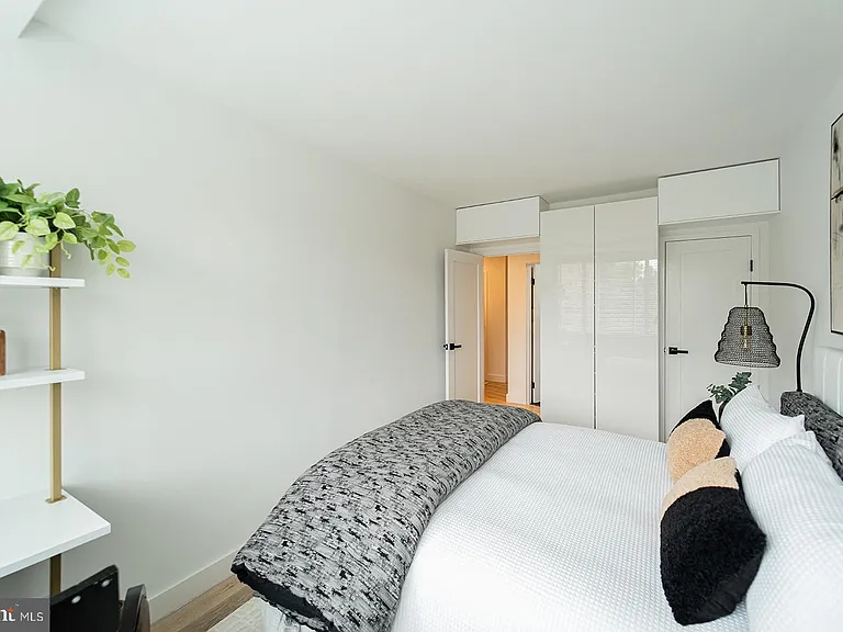4200 Cathedral Ave NW #1005 — Photo 47