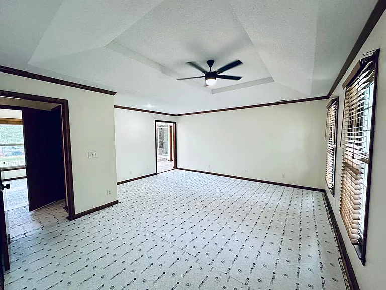 15031 W 144th Ter — Photo 34