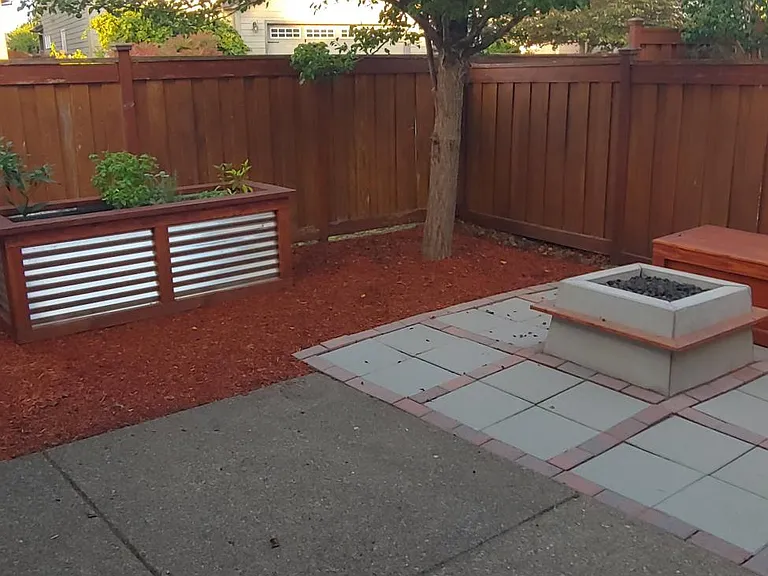 831 SE Bayshore Cir — Photo 18