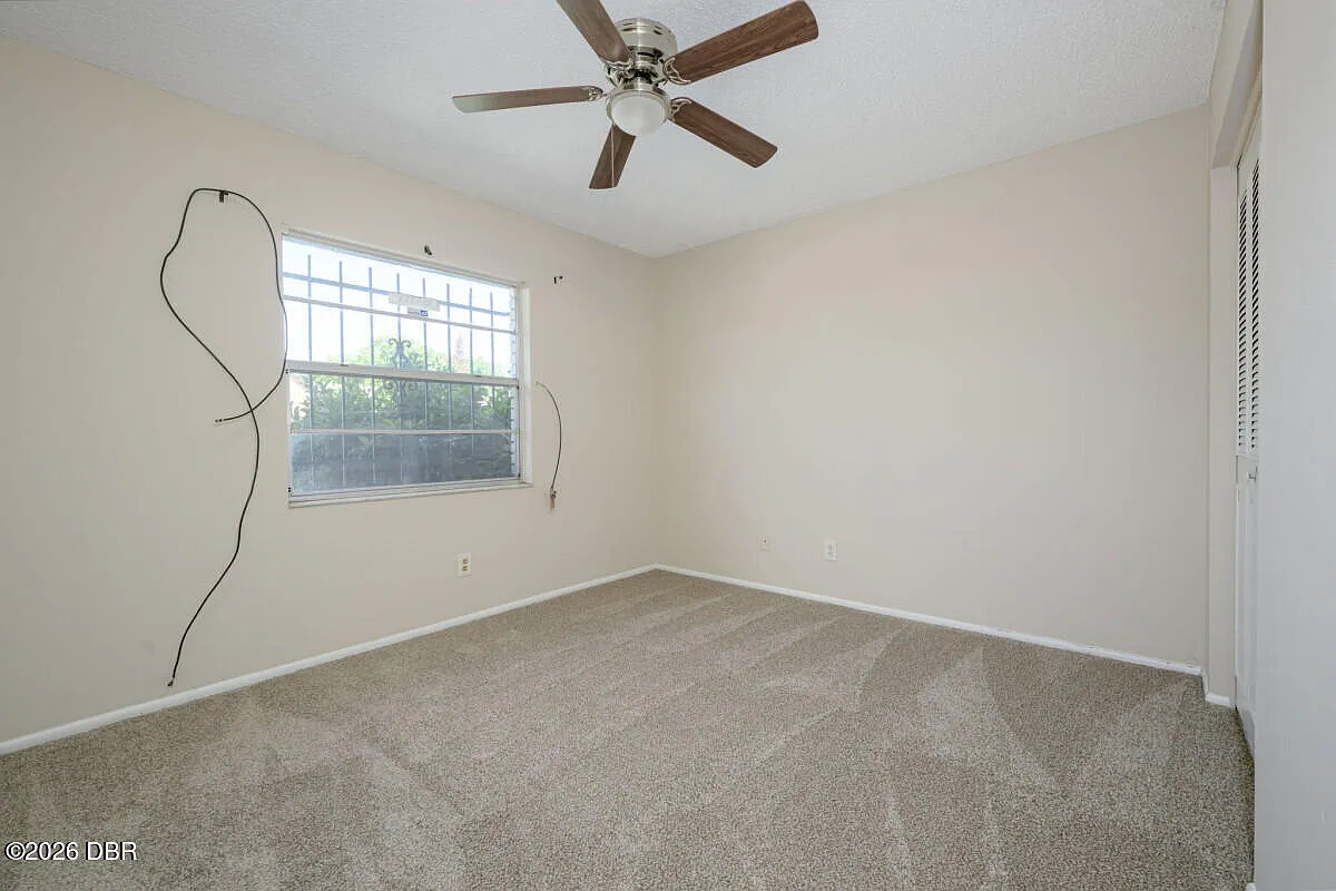 2 bed, 2.0 bath, 987 sqft, $1,550 — Photo 2