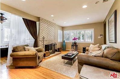 4th image of 8009 Denrock Ave