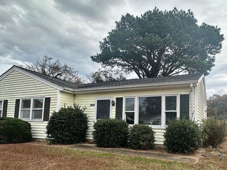 1st image of 7424 Bellehaven Dr Unit 40