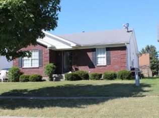 1715 S Wheatmore Dr, Louisville, KY 40215