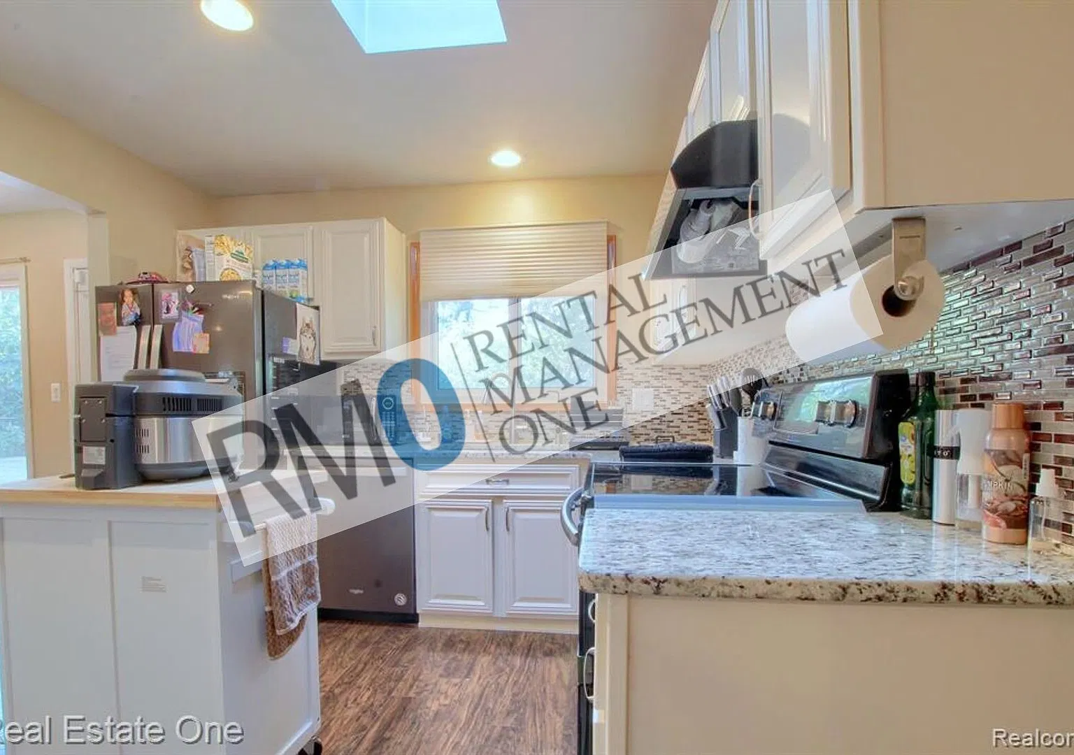 Updated 3 Bedroom Ranch — Photo 3