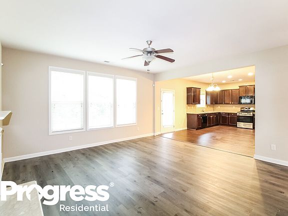 5th image of 885 Westmoreland Ln