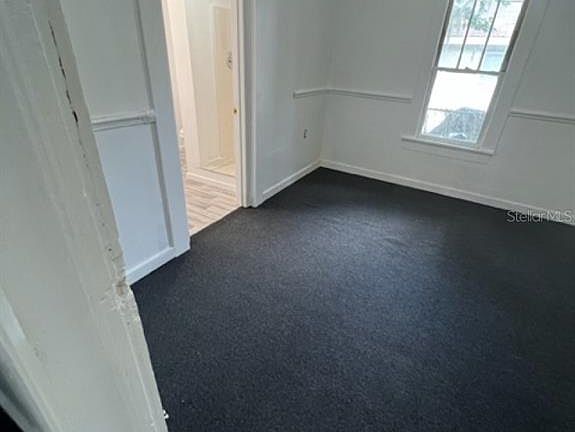 5th image of 1031 N FLORENCE AVENUE
