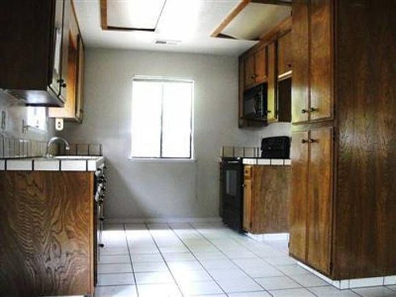 3rd image of 2631 Grizzly Hollow Way
