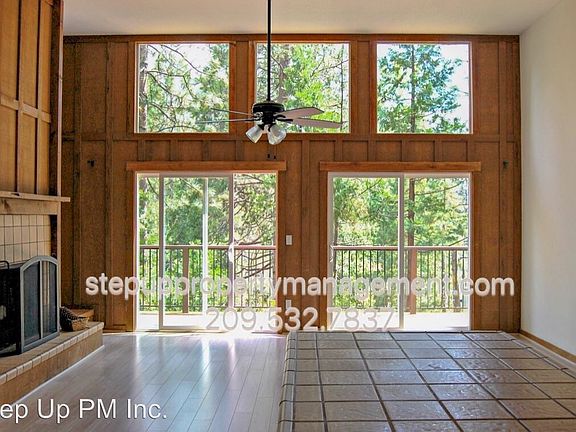 5th image of 24208 Golf Links Dr