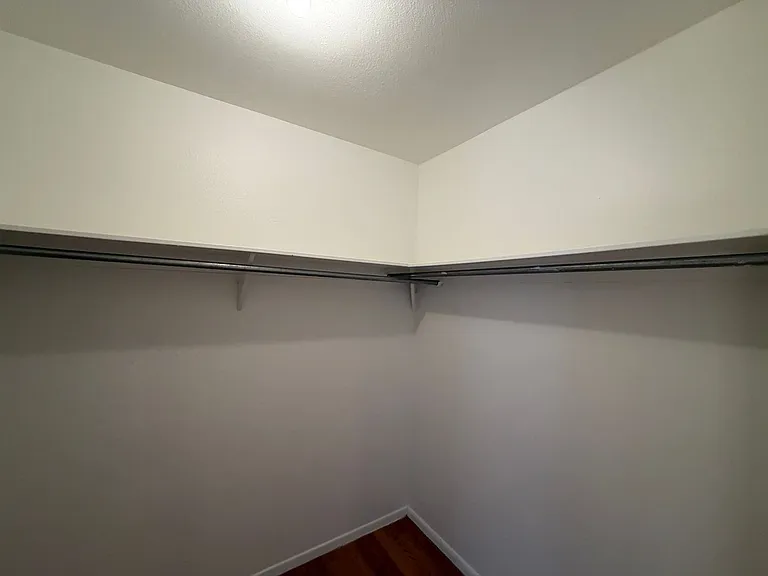 8444 Spain Rd NE — Photo 19
