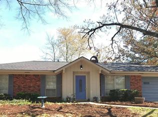 100 Hemlock Dr, Starkville, MS 39759