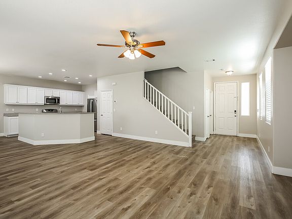 5th image of 9658 Marcelline Ave