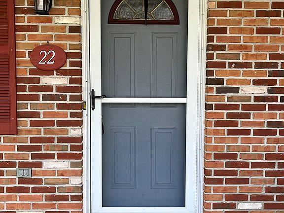 3rd image of 22 Manor Dr
