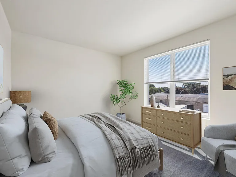 2650 N Humboldt Ave — Photo 14