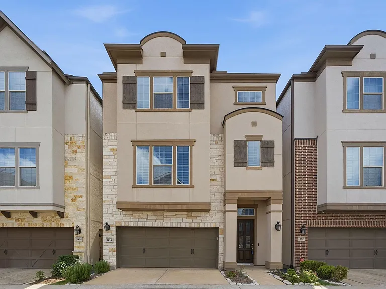 1434 Apsley Manor Trl — Photo 1