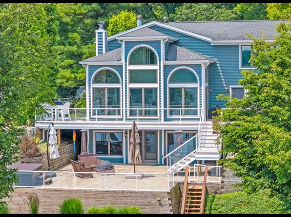 325 Highland Dr, Jackson, MI 49201