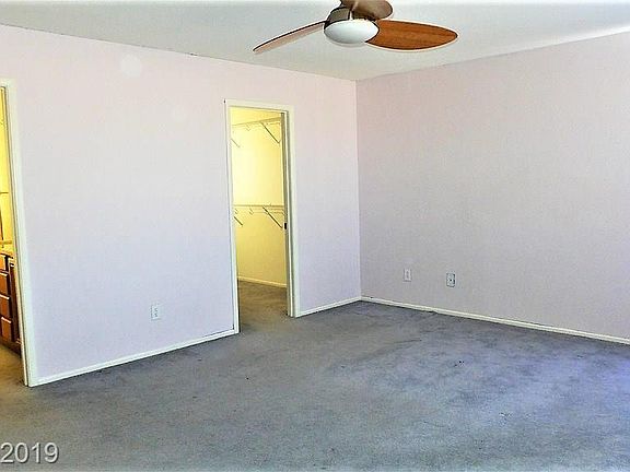 4th image of 54 Branch Field Ave