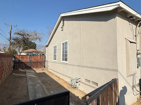 4th image of 249 Ardmore St