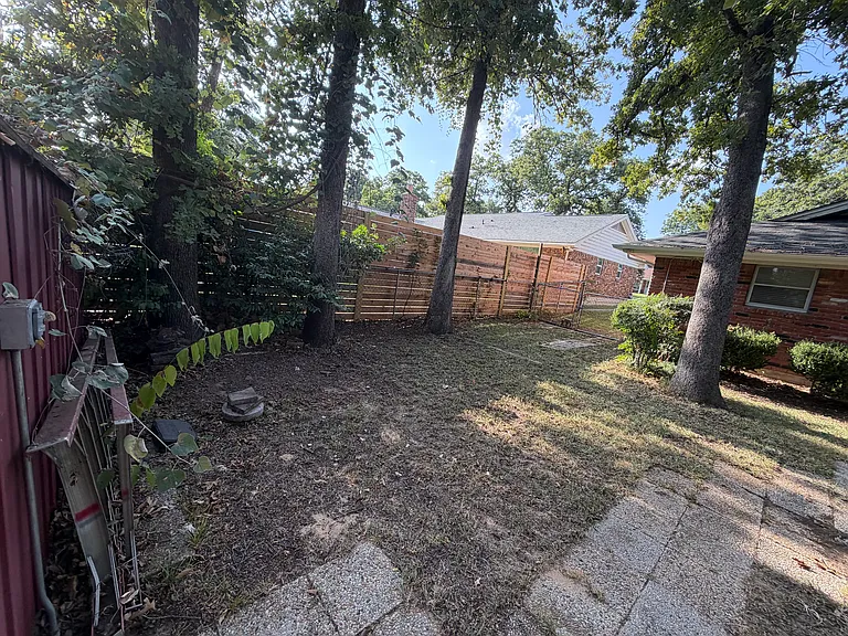 809 W Cheryl Ave — Photo 38