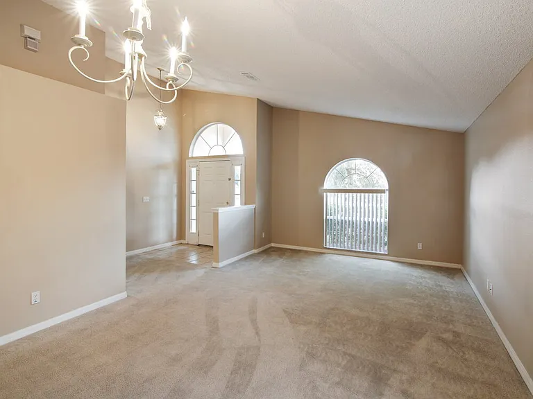 3005 Lorimer Ct — Photo 3