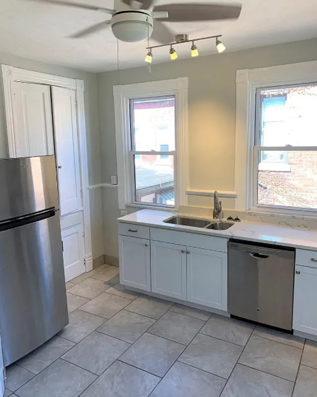 2 bed, 1.5 bath, $1,510 — Photo 2