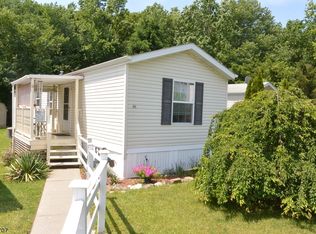 46 Daniel Ln, Rockaway Boro, NJ 07866