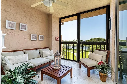 2255 Lindell Blvd #4404 Photo 1
