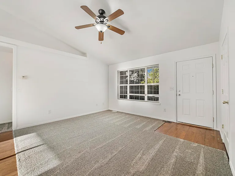 1258 Fiesta Way — Photo 5