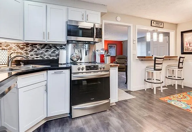 3 bed, 1425 sqft, $1,500 — Photo 3