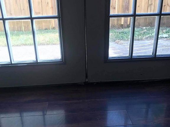 5th image of 1706 Oakwell Ln