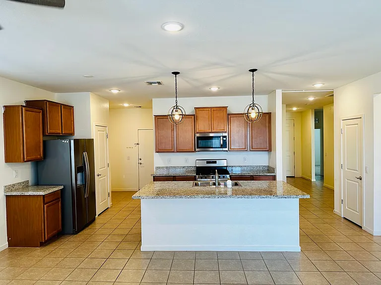 12628 W Northview Ave — Photo 15