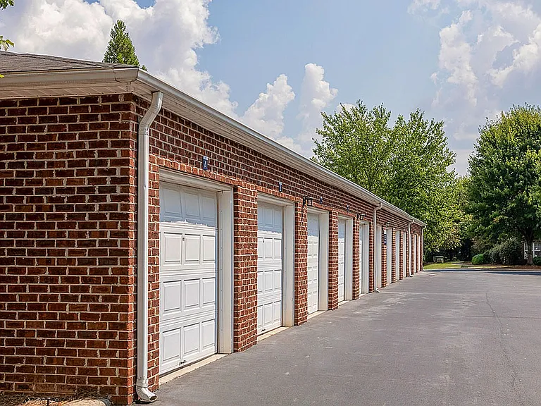 Garages at Morgan Ridge Apartments