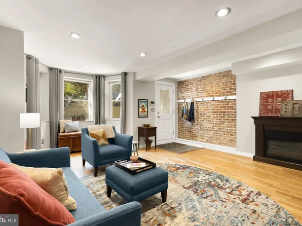 1335 Fairmont St NW APT 1, Washington, DC 20009