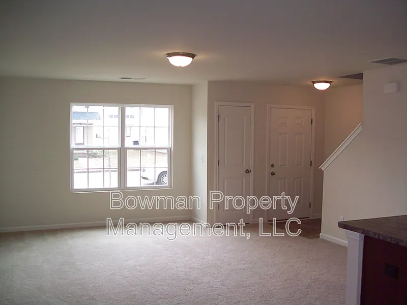 Building Photo - 236 Sidney Lanier Ave