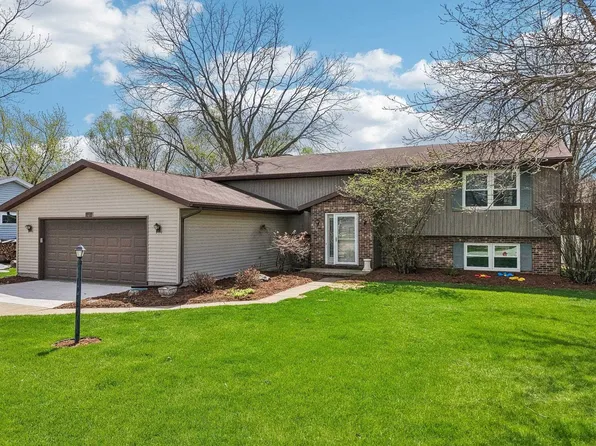 304 Hartford Cv, Waunakee, WI 53597