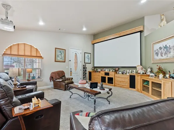 675 Larie Ln, Red Bluff, CA 96080