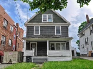 572 Carroll St, Akron, OH 44304