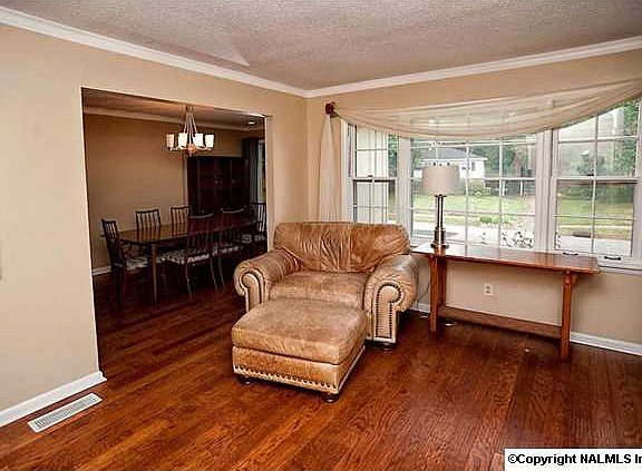 3rd image of 407 Town & Country Dr NW