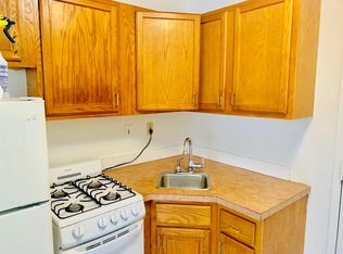 3 Van Wart Ave #10, White Plains, NY 10606