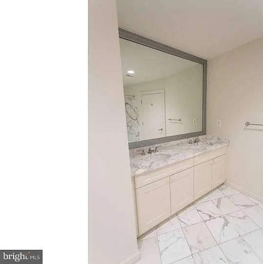 201 N 8th St #1-109 — Photo 20