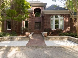 1842 Long Creek Rd, Wadmalaw Island, SC 29487