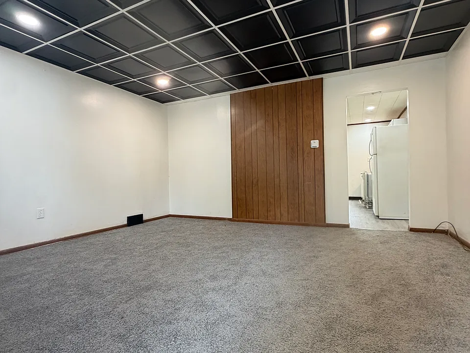25-27 W Monroe St #1